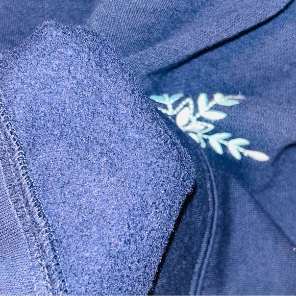 TALBOTS NWT Snowflake Soft Embroidered Nave Winter Sweatshirt Long Sleeve - Picture 11 of 13